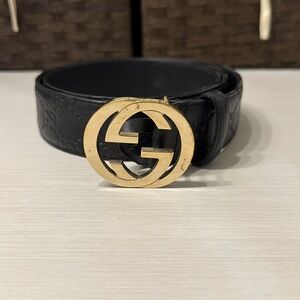 Gucci black leather women belt (purchased from Square 1 Gucci store)